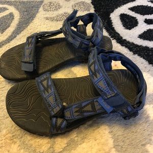 Teva sandals for boys, size 13